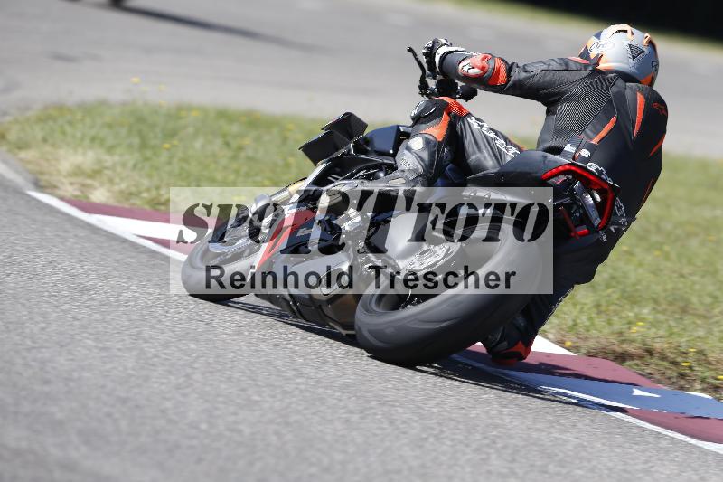 /Archiv-2025/48 25.08.2025 Cornu Master School ADR/rot-rouge/120